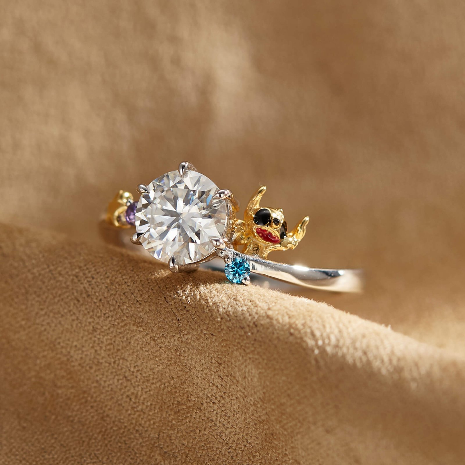 Stitch Round Cut Sterling Silver Ring - Image 4