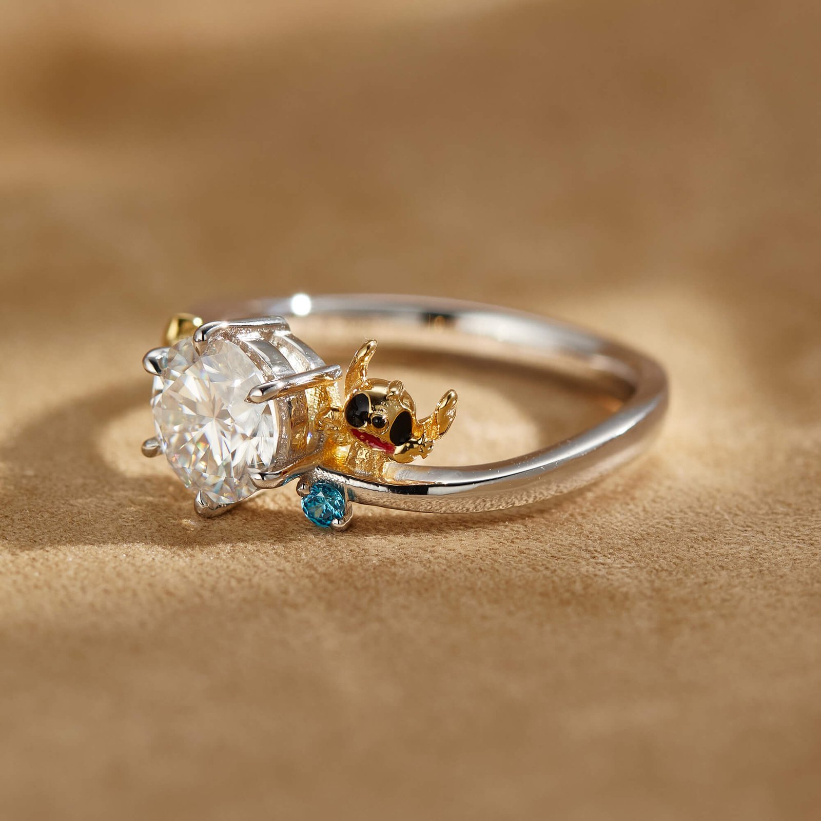 Stitch Round Cut Sterling Silver Ring - Image 2